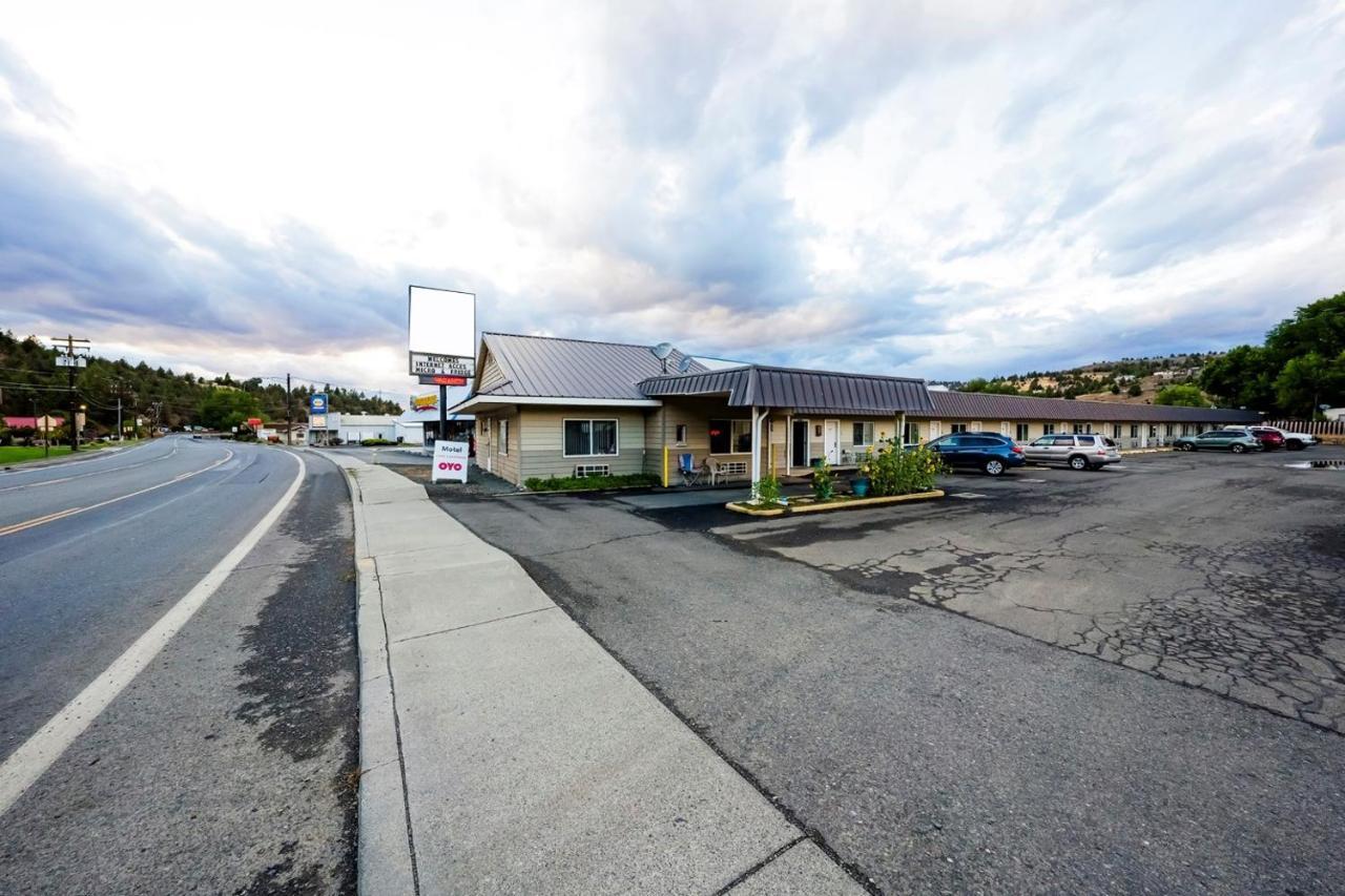 Oyo Riverside Inn John Day Or Экстерьер фото