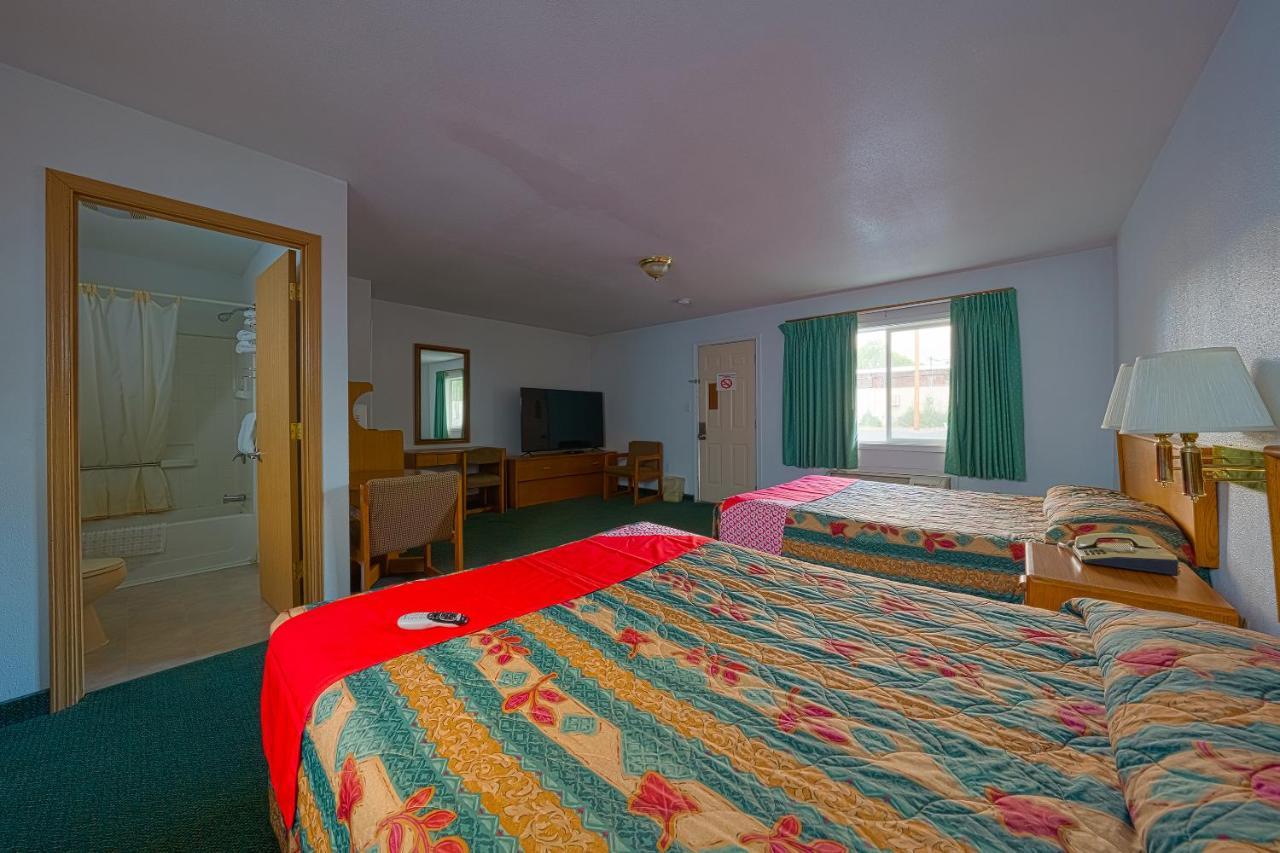 Oyo Riverside Inn John Day Or Экстерьер фото