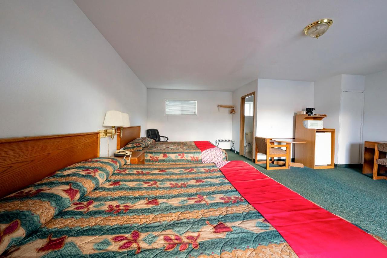 Oyo Riverside Inn John Day Or Экстерьер фото